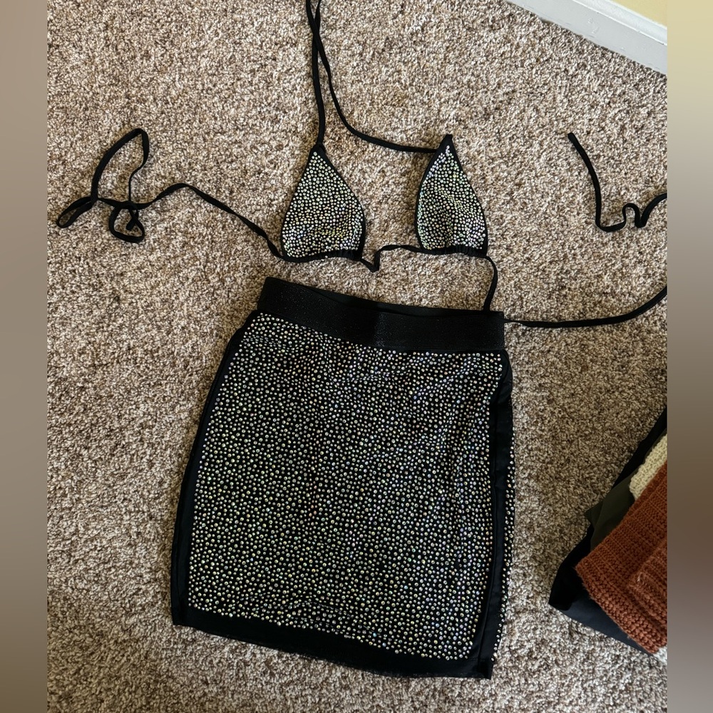 Brand is hot and delicious: going out set/lingerie